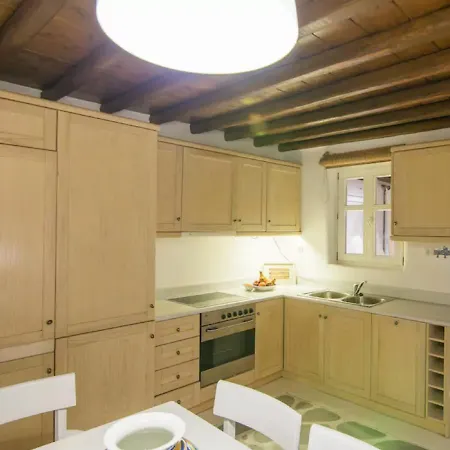 Pleiades Vila Ornos (Mykonos)